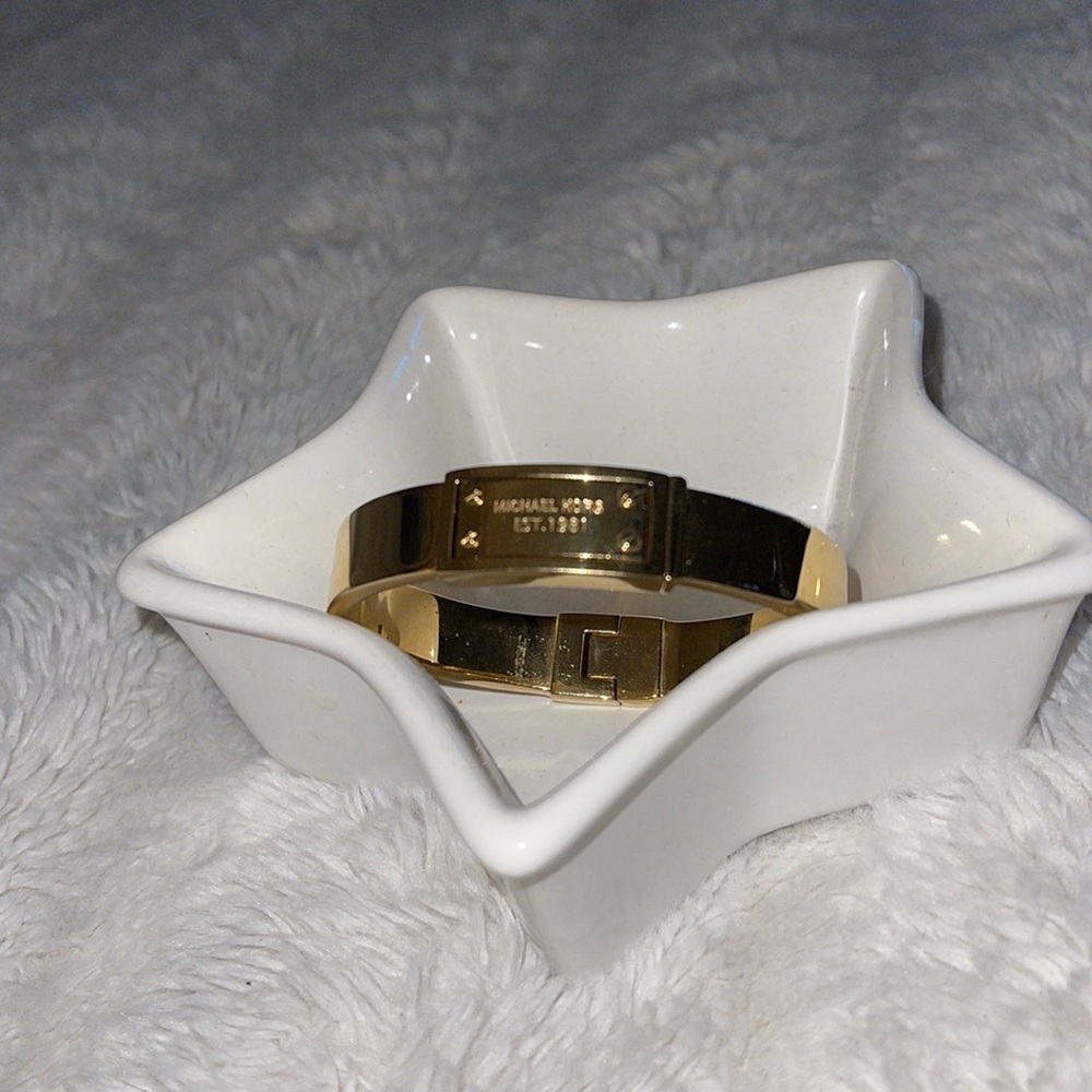 Michael Kors Locking Bracelet